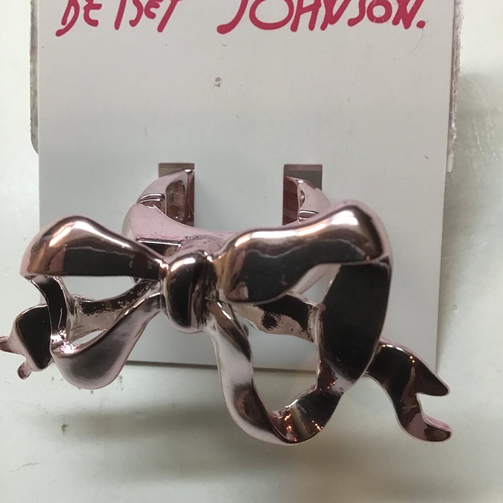 Betsey Johnson New Elasticized Pale Pink Bow Ring